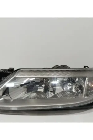 Últimas Unidades FARO IZQUIERDO 8200163323