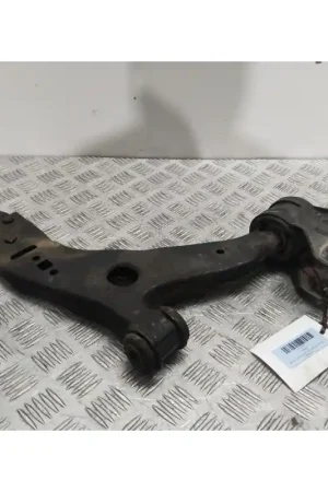 BRAZO SUSPENSION INFERIOR DELANTERO DERECHO 2418669 Precio Reducido
