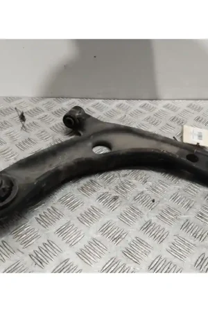 Venta Final BRAZO SUSPENSION INFERIOR DELANTERO DERECHO 4806809041