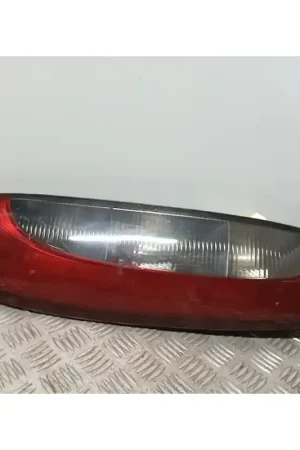 Auténtico PILOTO TRASERO IZQUIERDO 09196363
