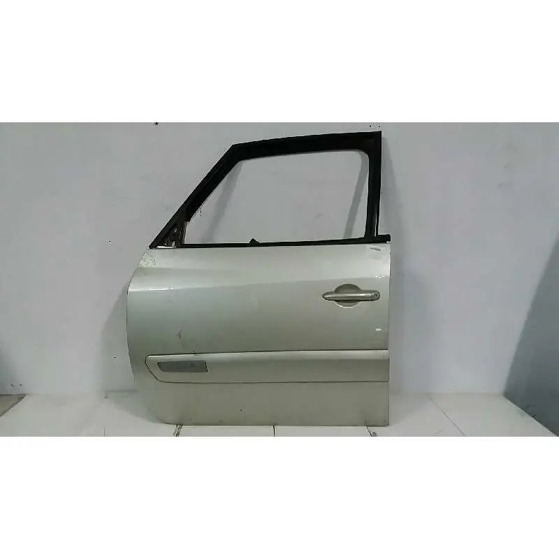 Oferta PUERTA DELANTERA IZQUIERDA 7751473099