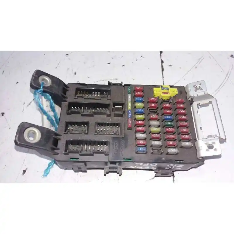 A Buen Precio CAJA RELES / FUSIBLES AKE5080457A 919501G010