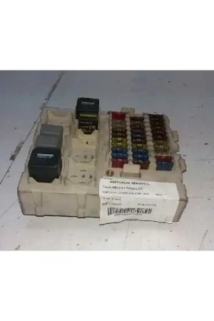 Hecho A Mano CAJA RELES / FUSIBLES 1126245