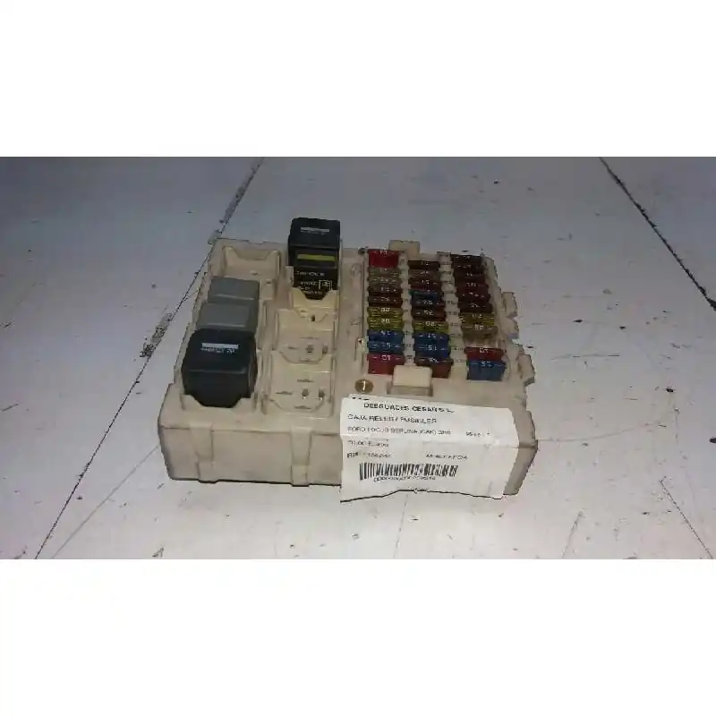 Hecho A Mano CAJA RELES / FUSIBLES 1126245