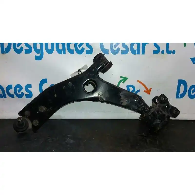 Hecho A Mano BRAZO SUSPENSION INFERIOR DELANTERO IZQUIERDO 1570748