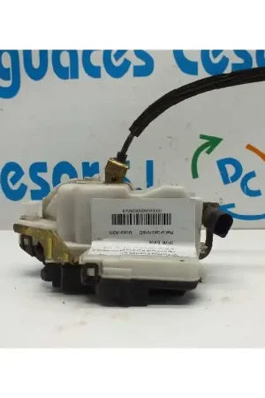 CERRADURA PUERTA DELANTERA DERECHA 6K3837016D Más Vendido