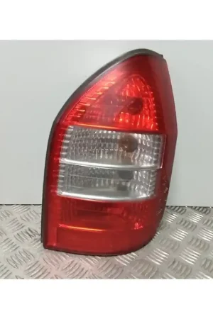PILOTO TRASERO DERECHO 93175679 Ordenar Ahora Mismo