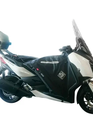 CUBREPIERNAS TUCANO URBANO TERMOSCUD R190 YAMAHA X-MAX 125/300/400 Precio Económico